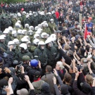 Polizei greift Demo an